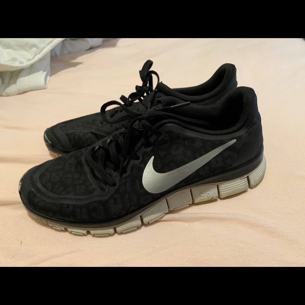 Nike free runs (cheetah print)